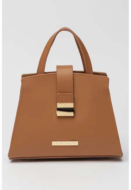 Кожена чанта с отделяща се презрамка