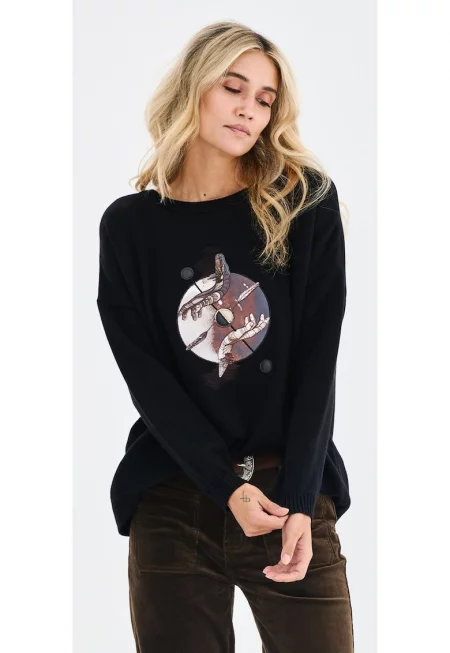 Лек пуловер с принт