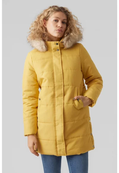 Подплатена зимна парка с качулка