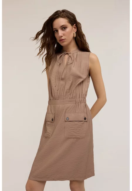 Права рокля с джобове - Светлокафяв