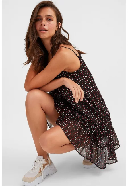 Разкроена рокля