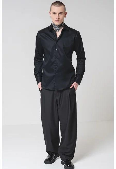 Риза с памук с остра яка - Черен