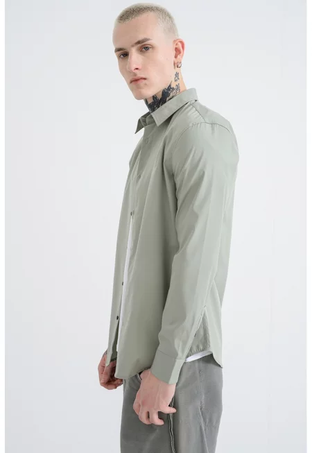 Риза с памук с остра яка