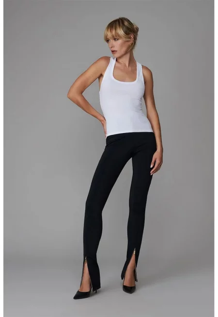 Scoop Neckline Top - Бял