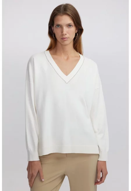 Свободен шпиц пуловер с паднали ръкави