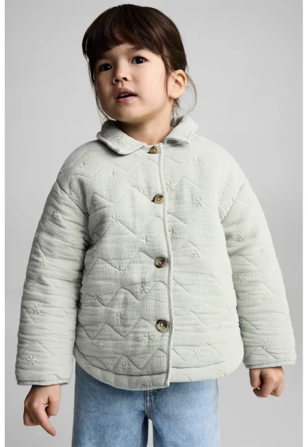 Яке с форални бродерии