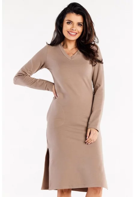 Еластична памучна рокля с модерен дизайн