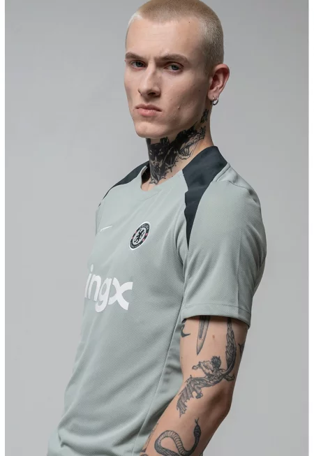 Футболна тениска Dri-FIT с овално деколте