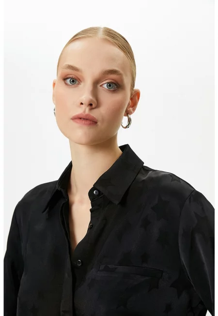 Къса риза с шарка на звезди