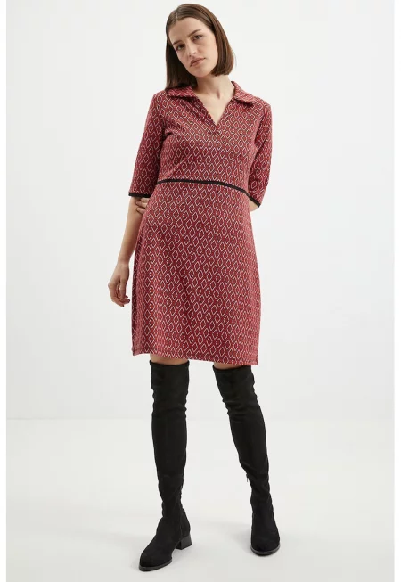 Къса рокля със среднодълги ръкави