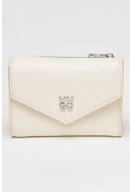 Портмоне с метално лого