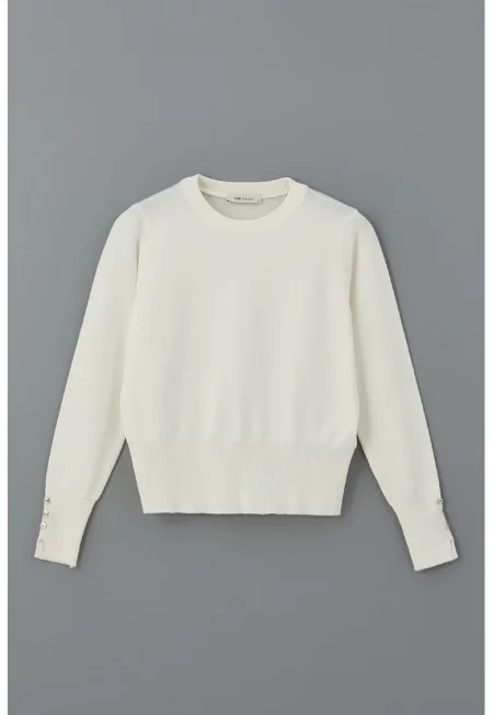 Пуловер с овално деколте