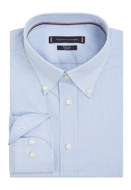 Вталена риза на райе