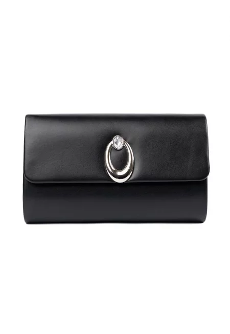 Чанта за рамо -  черна - със сребристи детайли - елегантен дизайн - компактна.