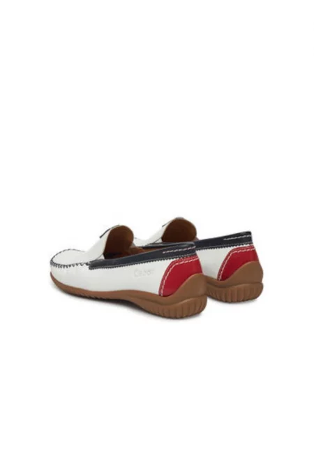 Дамски мокасини  66.090.69 - Естествена кожа - Бял