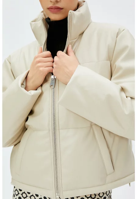 Капитонирано зимно яке от еко кожа