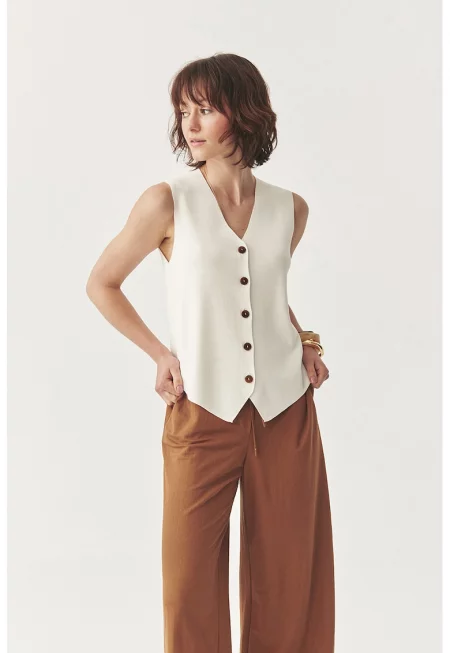 Плетен елек с шпиц - Мръснобял