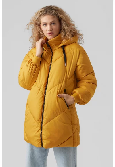 Подплатена зимна парка с качулка
