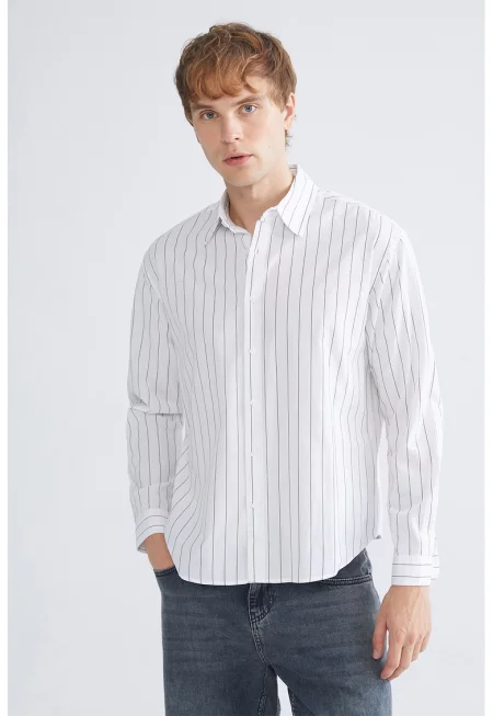 Раирана риза с яка