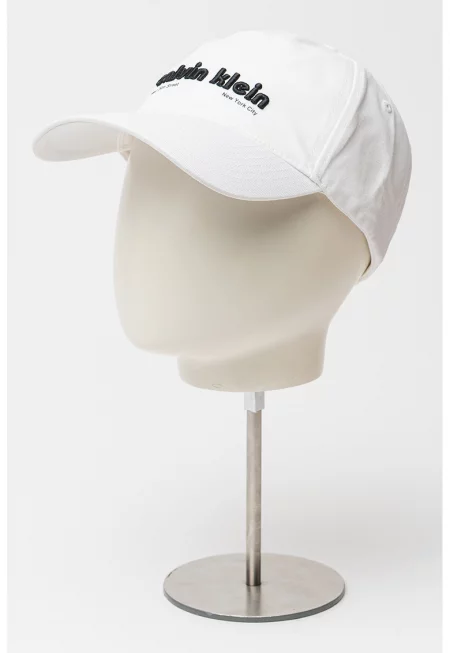 Бейзболна шапка с лого