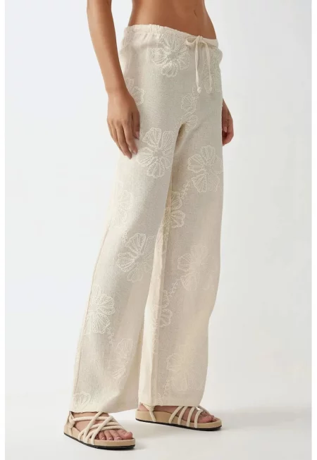 Дамски панталони -  широки с висока талия - флорална бродерия - крем - текстил