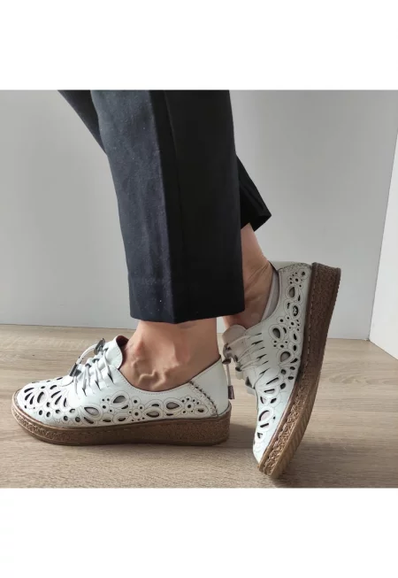 Дамски перфорирани обувки  7154-1 Бял -