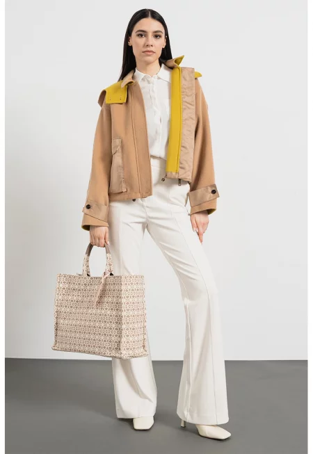 Късо палто с качулка