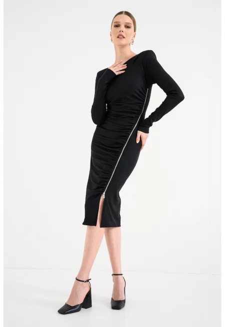 Миди рокля с дълги ръкави