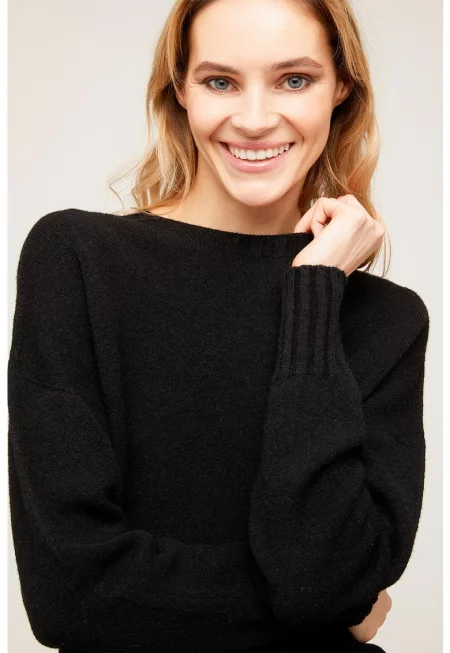 Пуловер с паднали ръкави