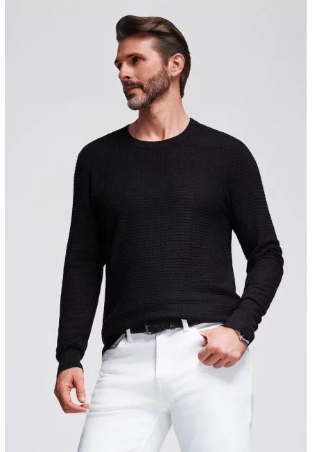 Релефен пуловер с овално деколте