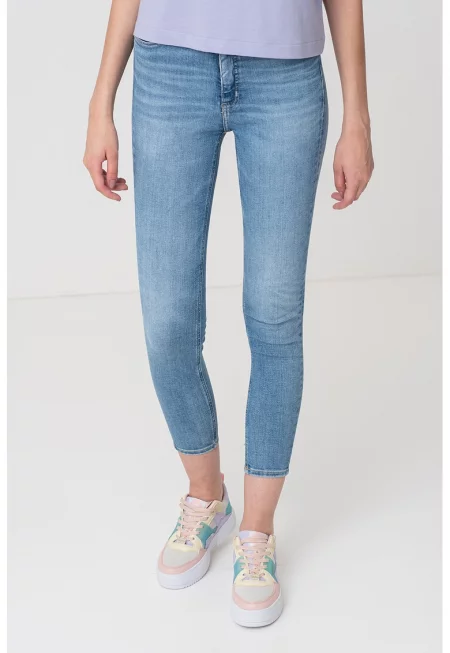 Скъсени скини дънки с висока талия - Светлосин