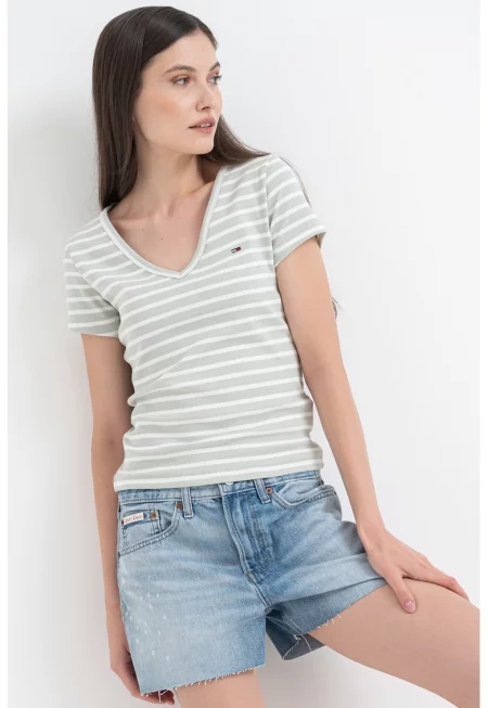 Слим тениска с шпиц