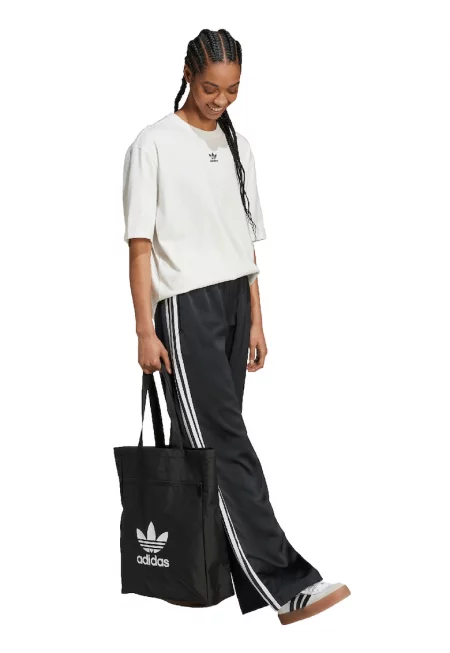 Уголемена тениска с лого