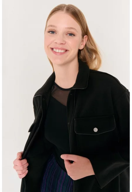 Уголемено яке с апликации