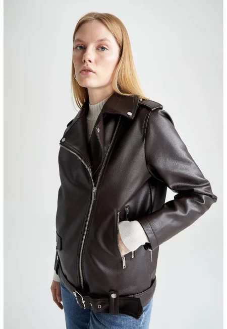 Яке от еко кожа с асиметрично закопчаване