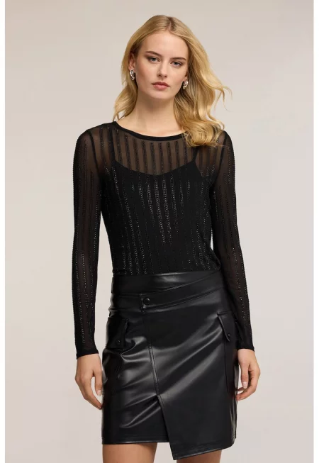 Дантелена блуза с декоративни камъни