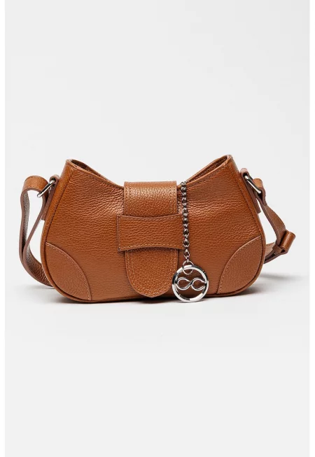 Кожена чанта през рамо с капаче - Канелено кафяво