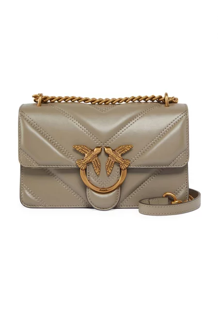 Кожена чанта с капитониран дизайн