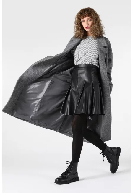 Палто с вълна и стандартна кройка