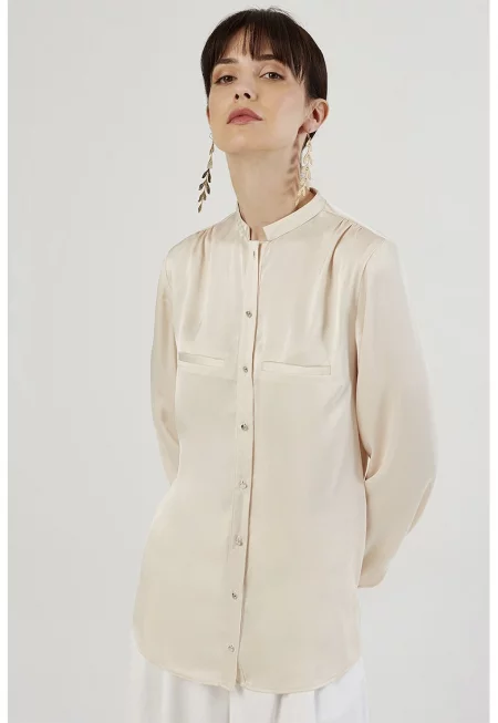 Сатинирана риза