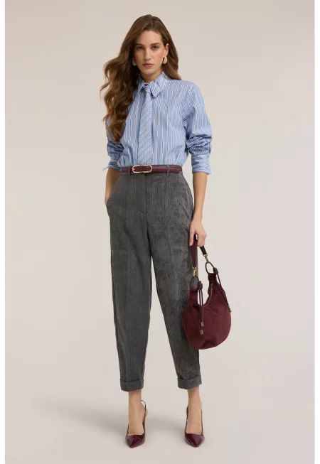 Скъсен джинсов панталон