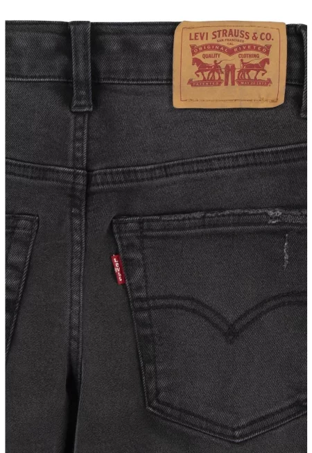 Скосени свободни дънки