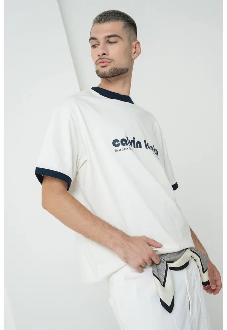 Уголемена тениска с райе