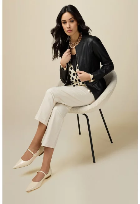 Яке от еко кожа по тялото