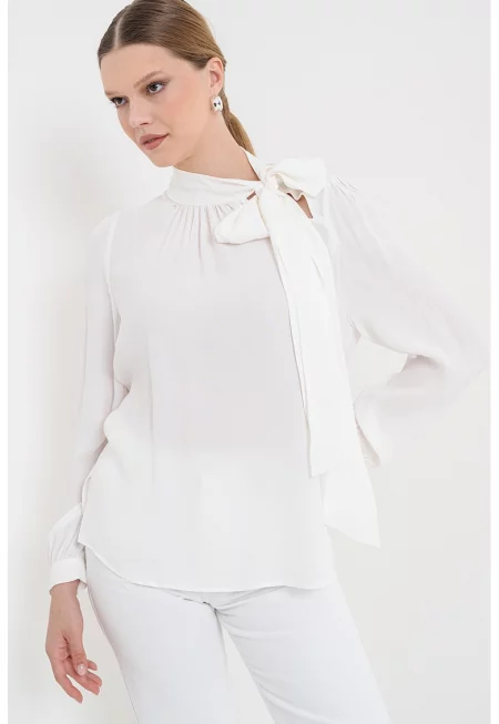 Блуза Cerela с яка тип шалче - Бял
