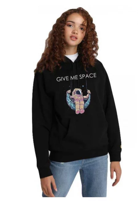 Дамска черна качулка - Give me space