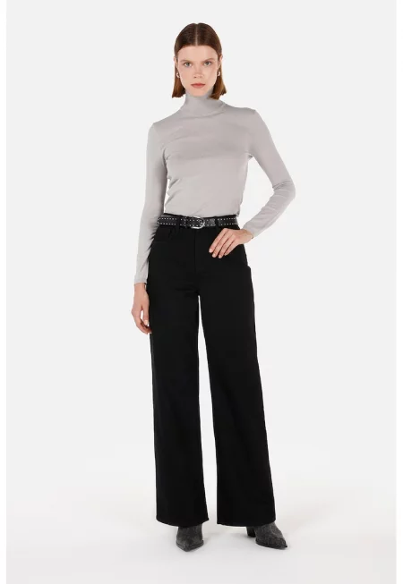 Фино плетен пуловер с поло