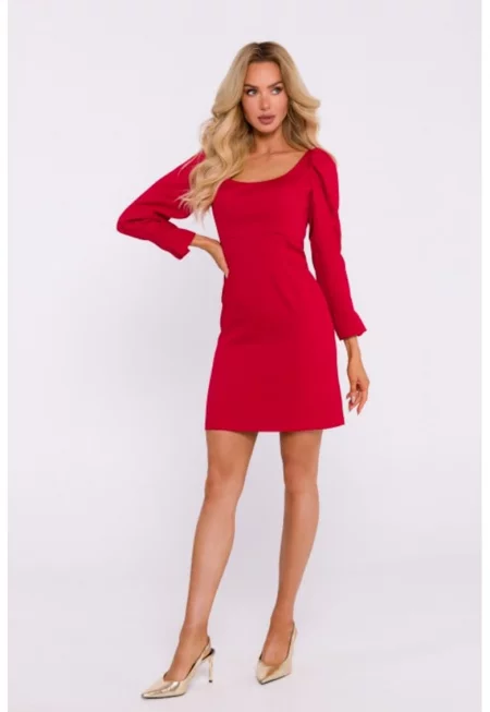 Мини рокля с дълбоко деколте -