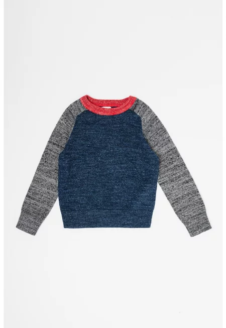 Плетен пуловер с овално деколте