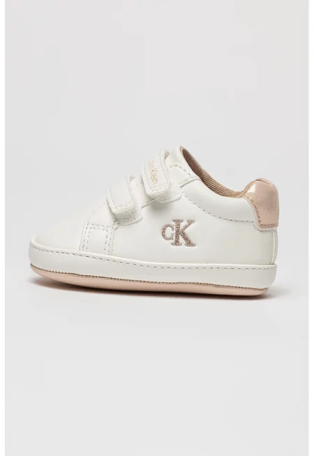 Спортни обувки с велкро и лого